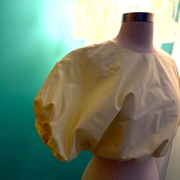 Zara butter yellow cropped shirt with bubble sleeves - Size S - Picture 2 of 4